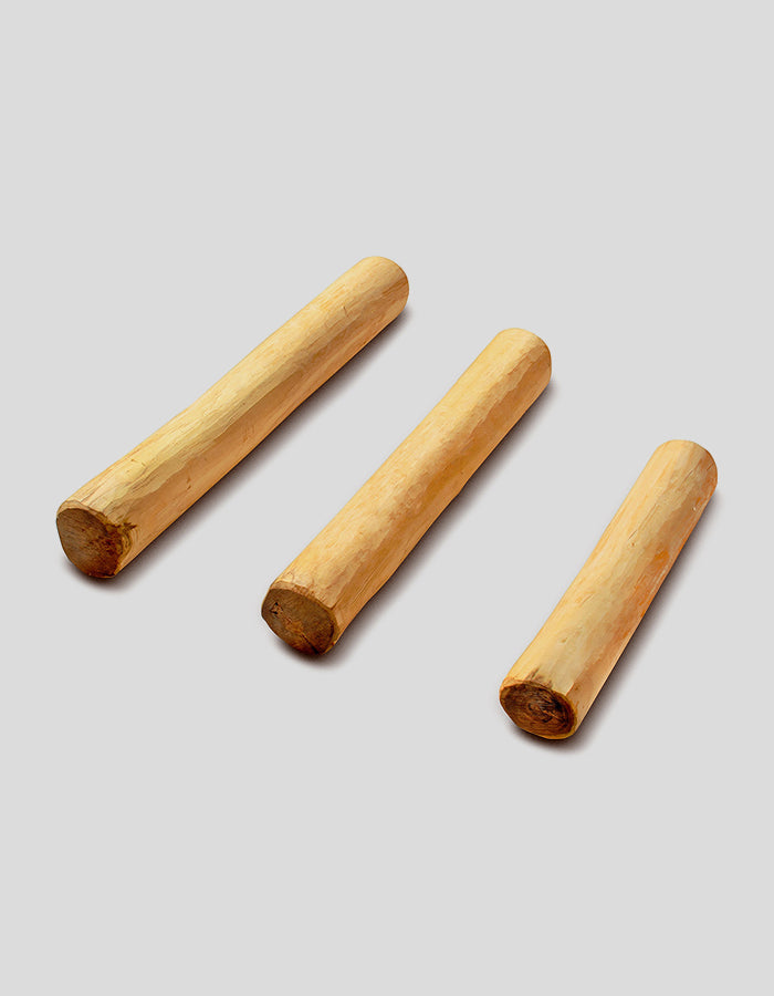 Poller naturrund, extra-gerade, geschält und geglättet aus Robinienholz