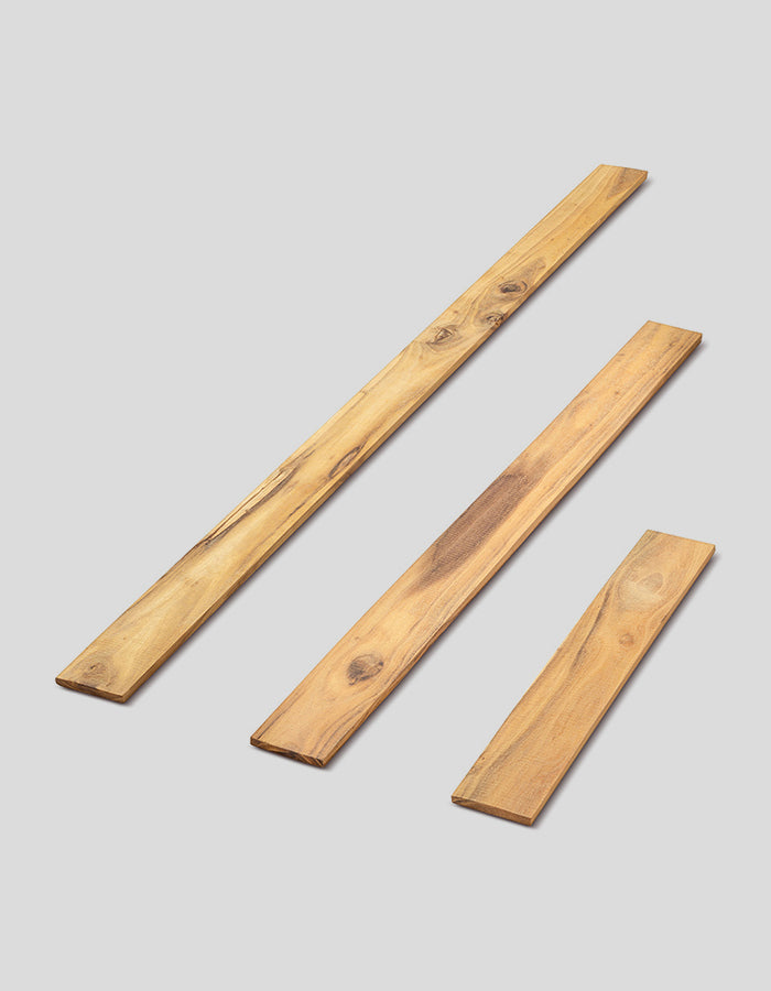 Glattkante-Lamellen (beidseitig besäumt) rau aus Robinienholz