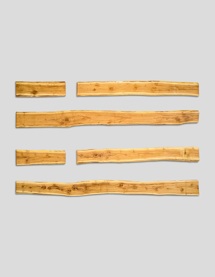 Bonanzabretter (unbesäumt) rau aus Robinienholz