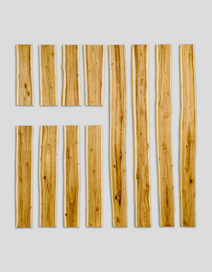 Fassaden-Holzlamellen Baumkante(unbesäumt) aus Robinienholz